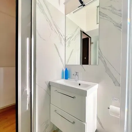 Lovely For 2 Ppl In Koukaki Apartment